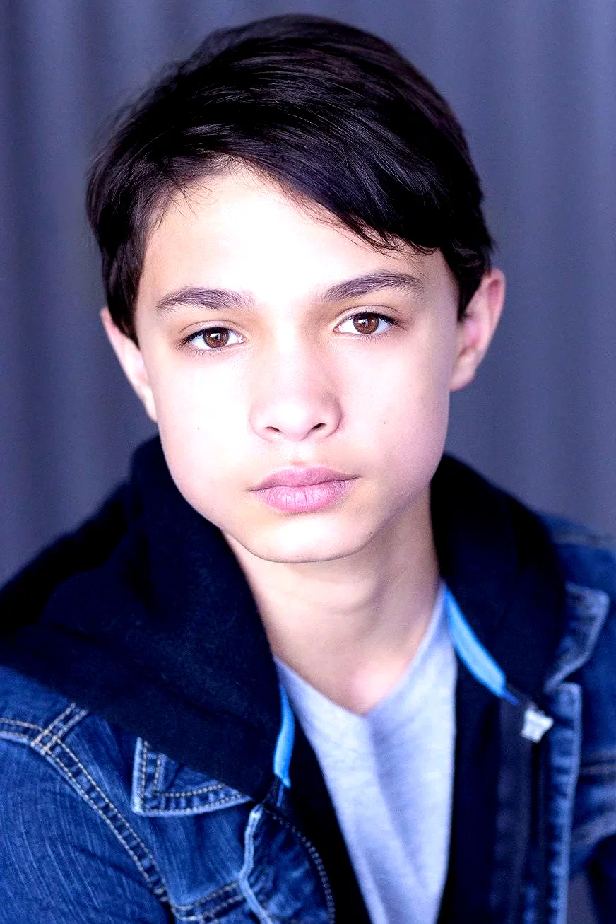  Aiden Malik