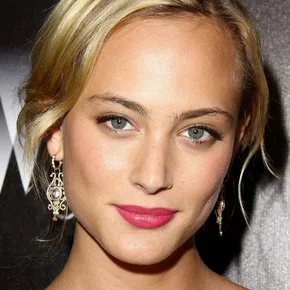 Photo star : Nora Arnezeder
