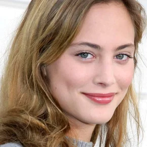 Photo star : Nora Arnezeder