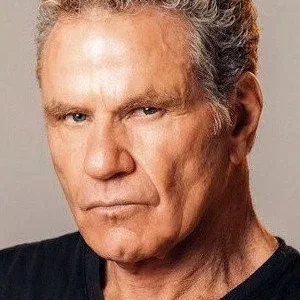  Martin Kove