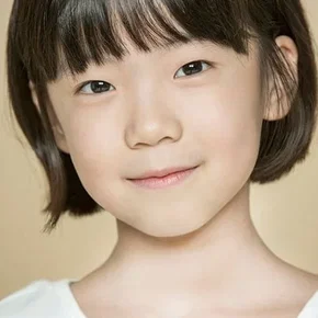 Photo star :  Kim Bo-min