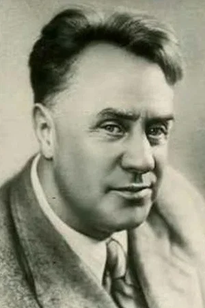  Михаил Жаров