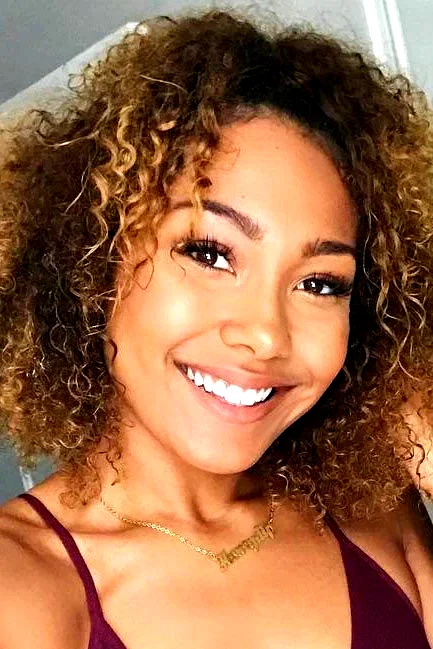  Parker McKenna Posey