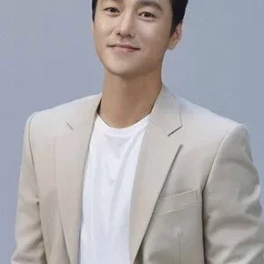 Photo star :  Choi Young-joon