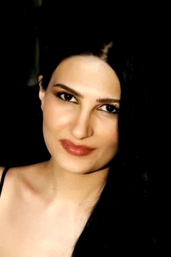  Fatme Safa