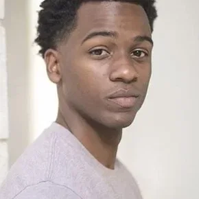 Photo star :  Antonio J Bell