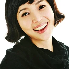Photo star :  Lee Yoon-seong