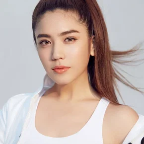 Photo star :  Xia Ruoyan