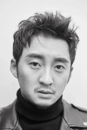  Simpson Tang photo