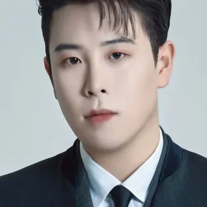  Pyo Ji-Hoon 