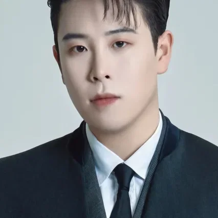  Pyo Ji-Hoon 