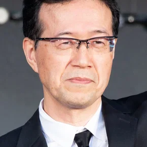 Photo star :  Shinji Aramaki
