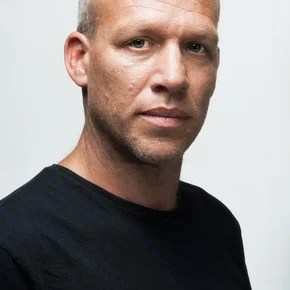 Photo star :  Avishai Cohen