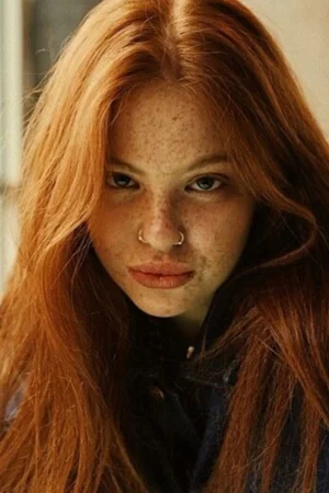  Asia Corvino photo