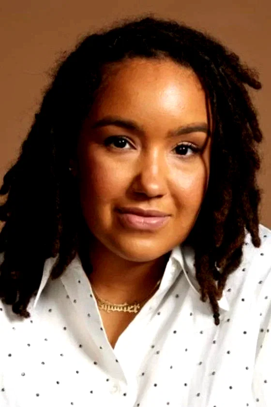  Cierra Glaude