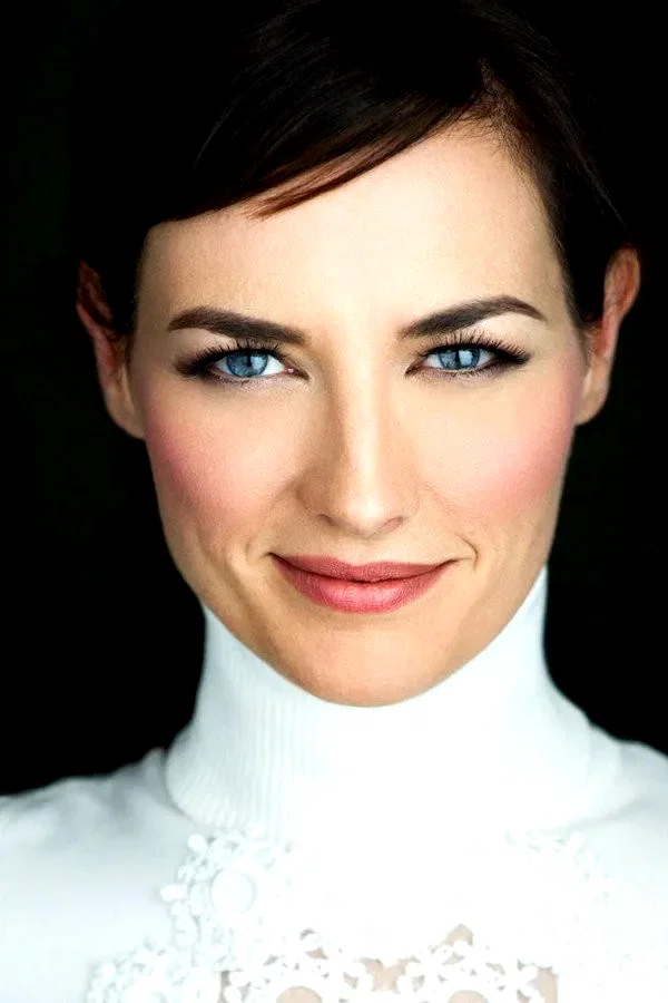  Erica Carroll