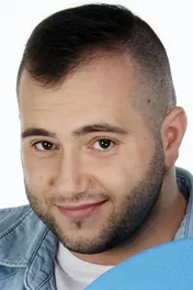 Damien  Gomes