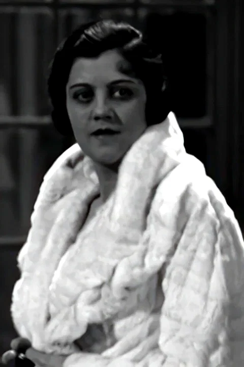  Simone Deguyse