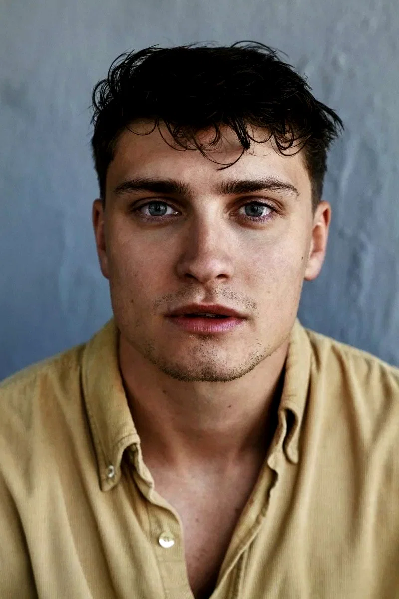  Sam Buchanan