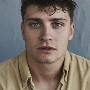 Photo star :  Sam Buchanan