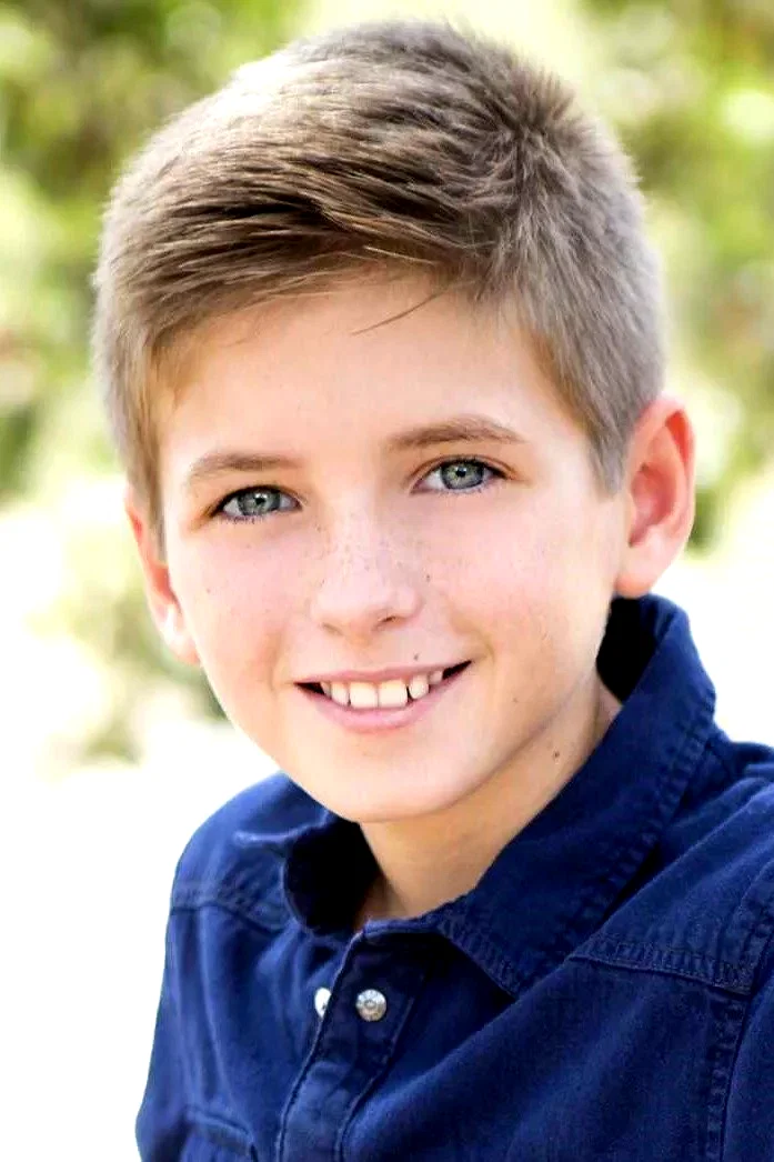  Oliver Bell