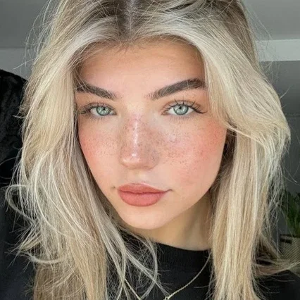  Fibi Evelyn Pfeifer
