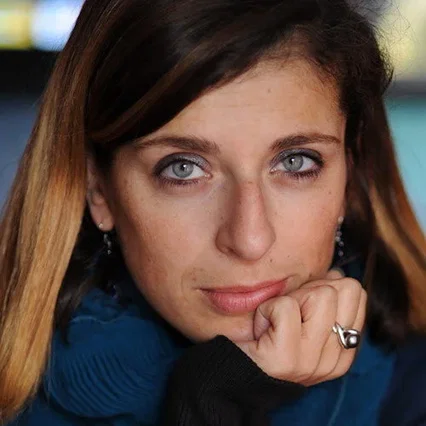  Елена Хазанова