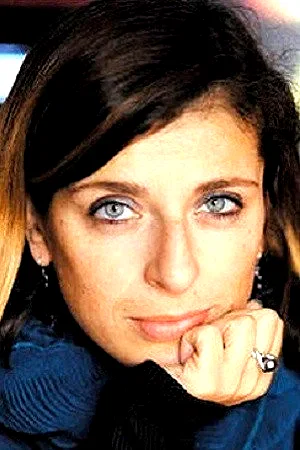  Елена Хазанова