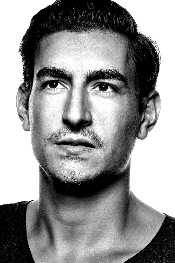  Anton Weil