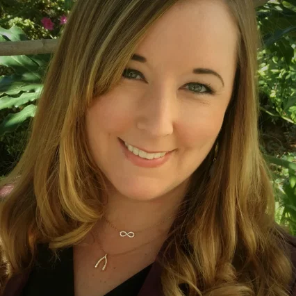  Amanda Phillips