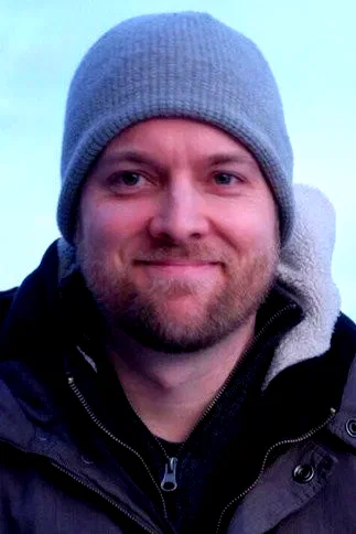  Derek Thompson