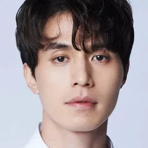 Photo star :  Lee Dong-wook