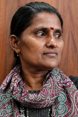  Vasanthi Guru photo