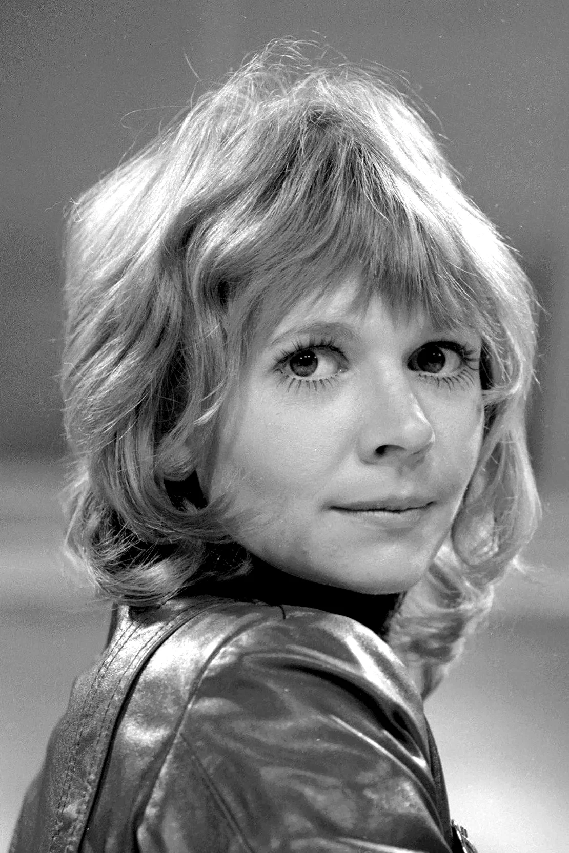  Katy Manning