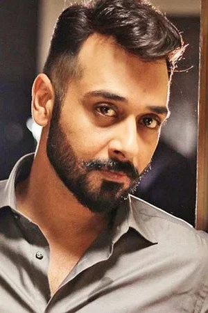  Faysal Qureshi photo