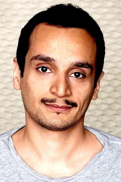  Arman T. Riahi