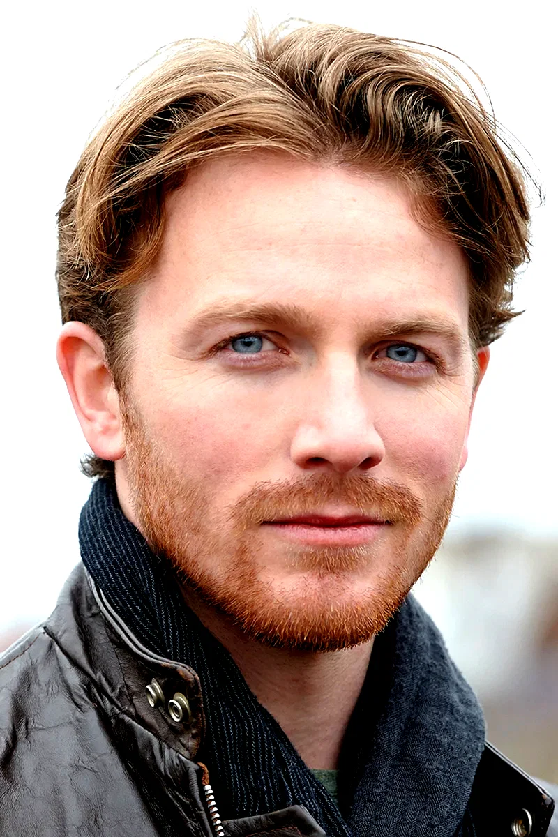  Benjamin Sutherland
