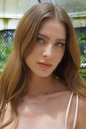  Hanna Romanazzi photo
