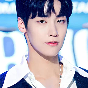 Photo star :  Lee Seung-Hyub