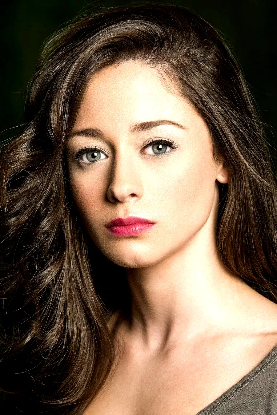  Elena Rivera