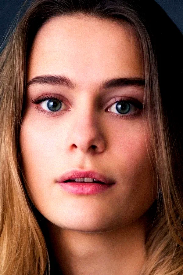  Louisa Binder