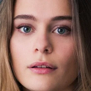 Photo star :  Louisa Binder