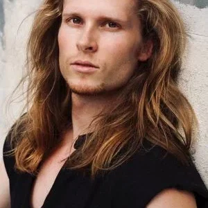  Aaron Groben