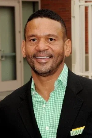  Benny Medina photo