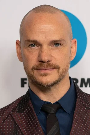  Peter Paige photo