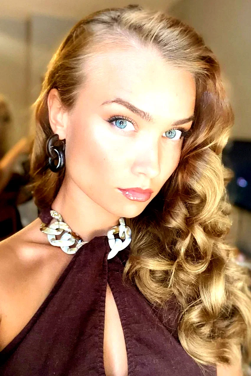  Tiana Upcheva