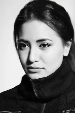  Hannah Espia photo