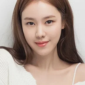 Photo star :  Kim Ye-won
