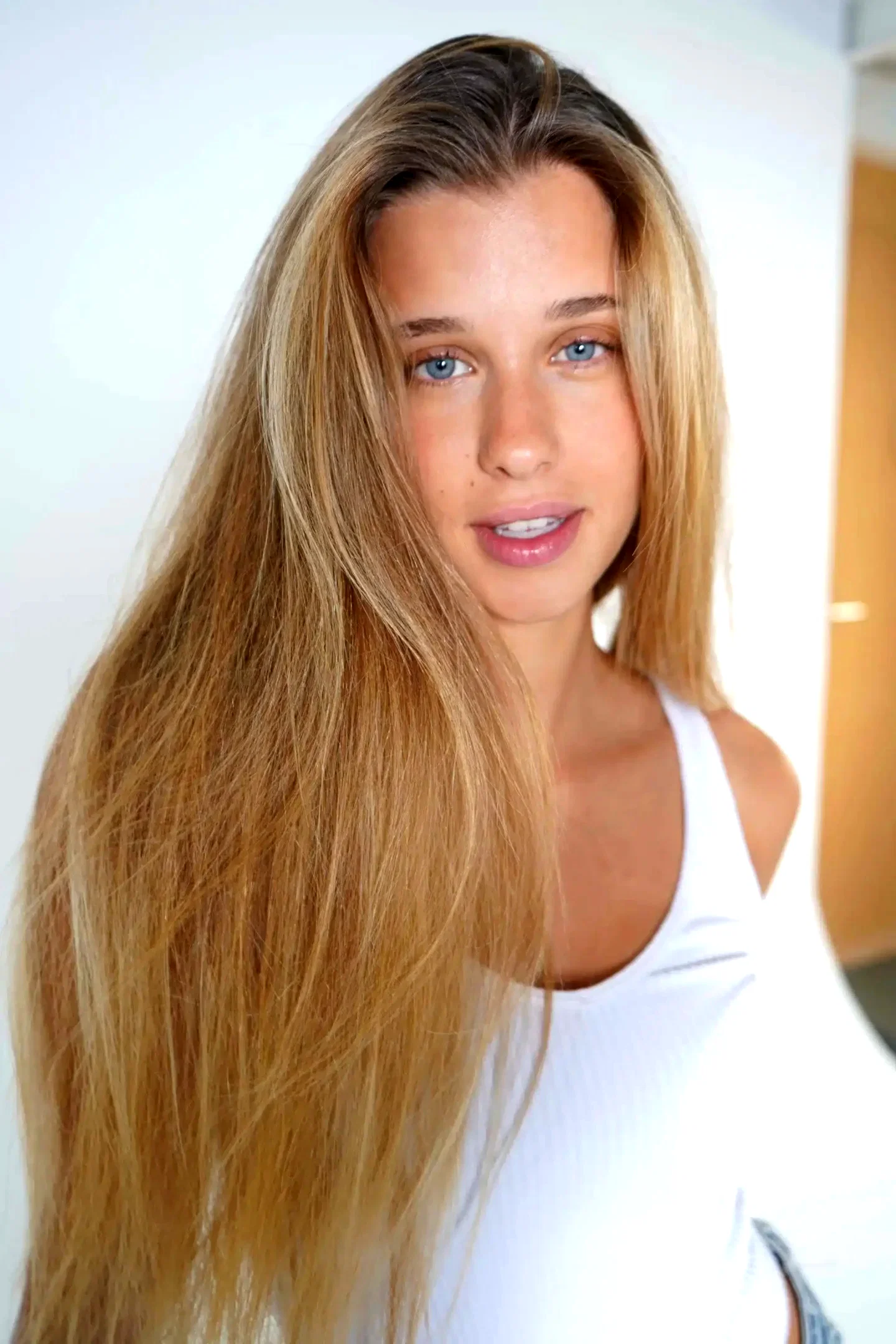  Victoria Kantch