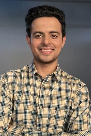  Akash Makhija photo